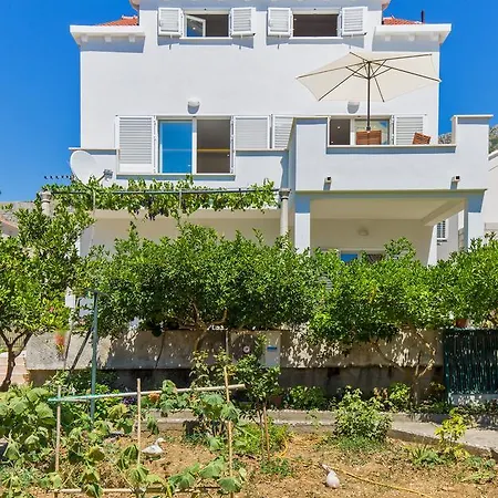 Marivo Apartman Mlini