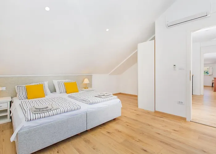 Marivo Apartamento *